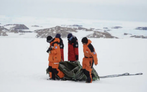 征服地球极限，中国极地科考与登峰事业的“御寒”之旅